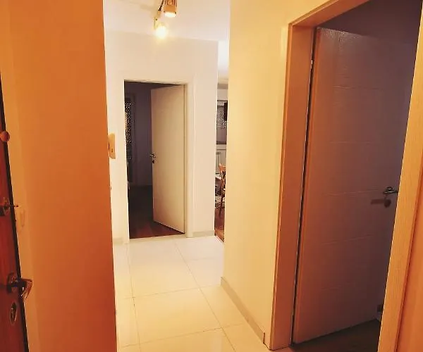 Near Bus Station Jk *